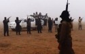 Militants on the Iraqi side of the Syria-Iraq border / AP
