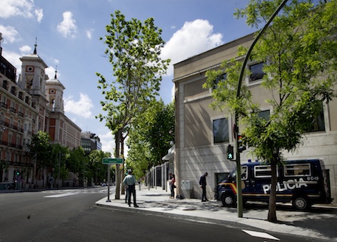 Spanish civil guard and police officers guard the U.S. embassy in Madrid