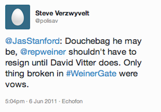 Weiners a douche, shouldnt resign