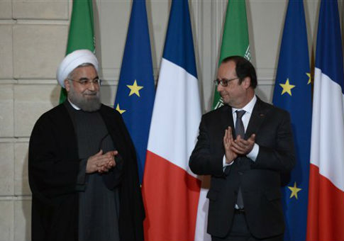 Hassan Rouhani and Francois Hollande / AP