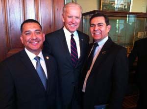 Joe Biden with Jaime Solis and Anthony Chapa / National Latino Peace Officers Association