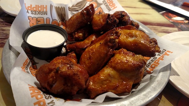 Texas BBQ Smoked Wings from Hooters / Brent Scher