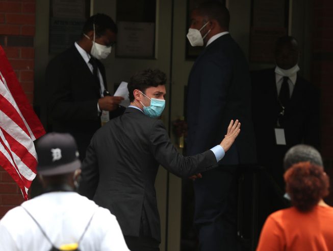 Perdue Challenges Ossoff to Support Amendment Limiting