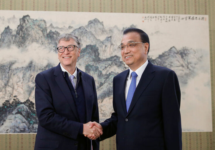 Bill Gates announces M partnership with Chinese university for military research.