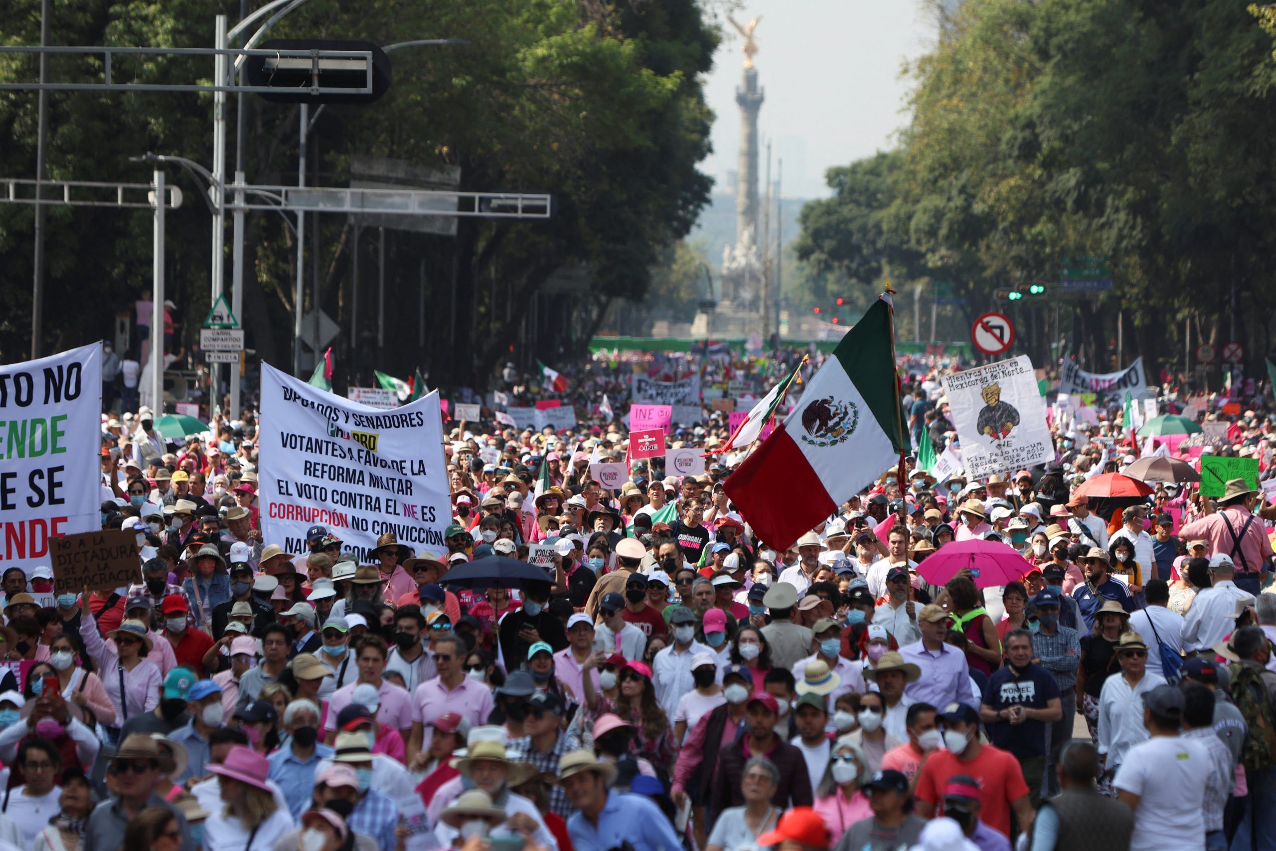 Tens of Thousands Protest Mexico President's LeftWing Election Overhaul