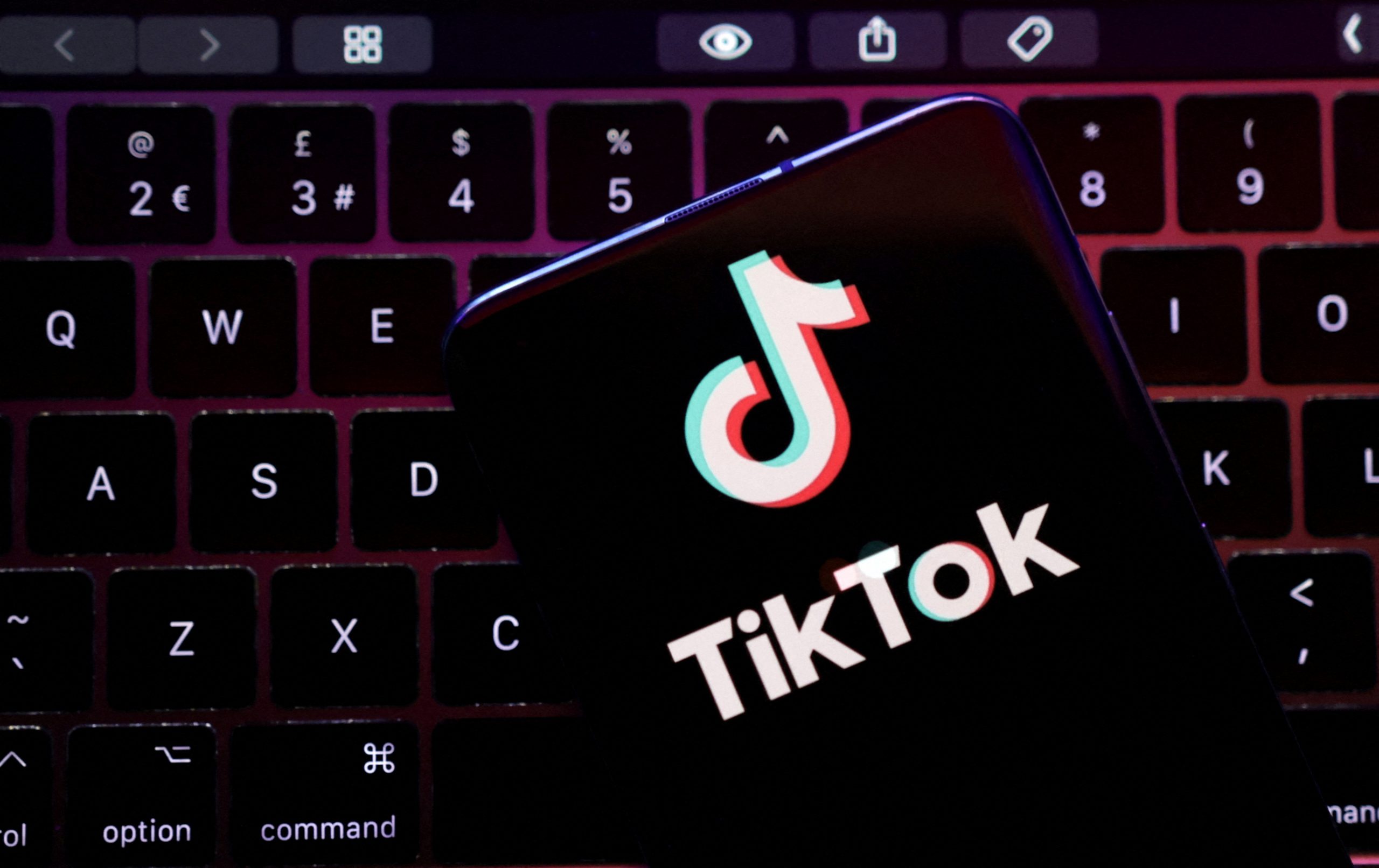 House Committee Unanimously Advances Bill To Crack Down on Chinese-Owned TikTok
