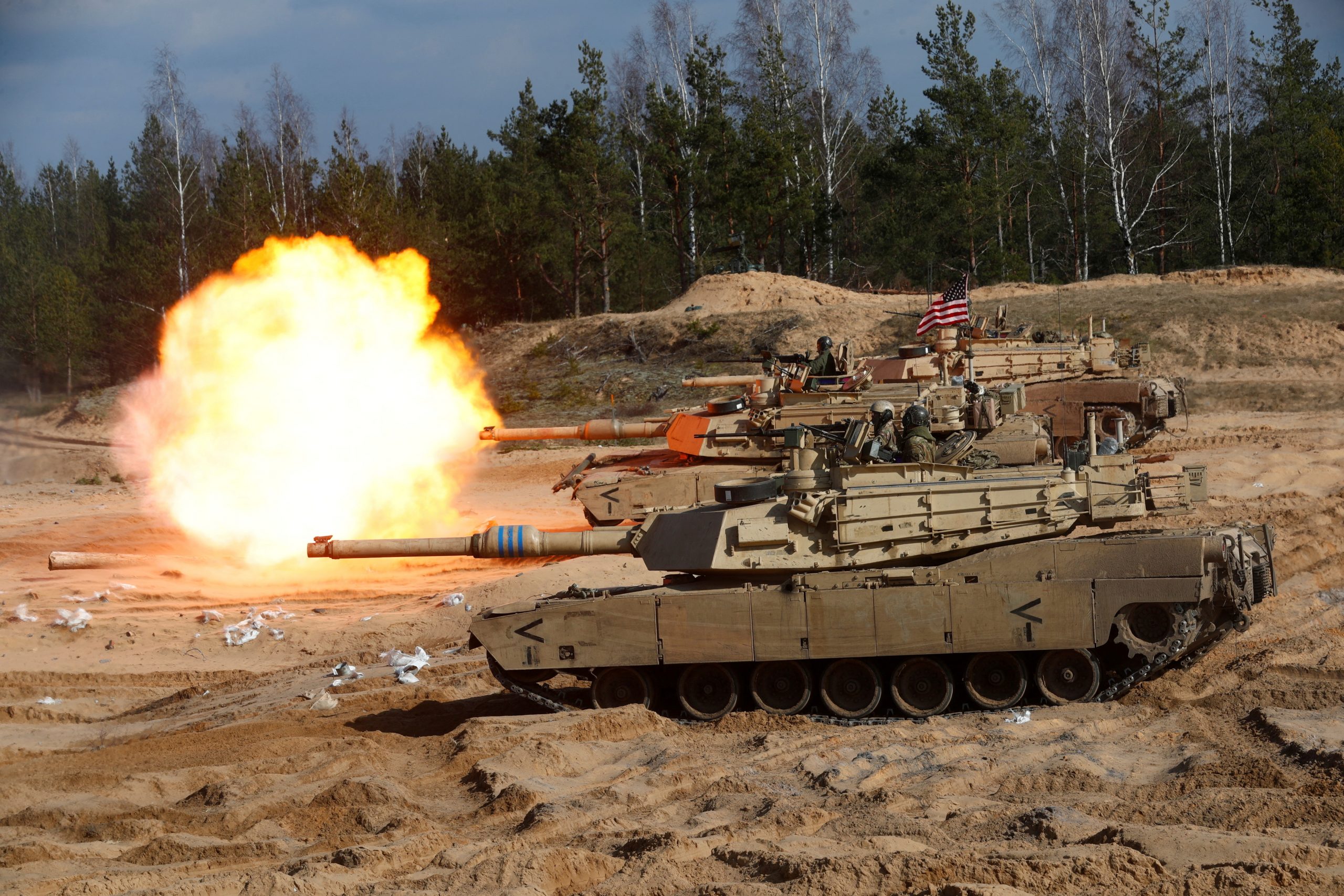 US Agrees to Send 31 Abrams Tanks to Ukraine