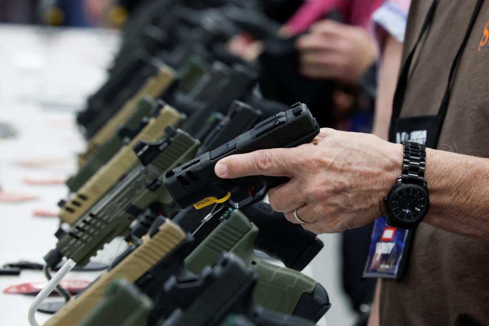 Federal ban on handgun sales to those under 21 struck down by judge.
