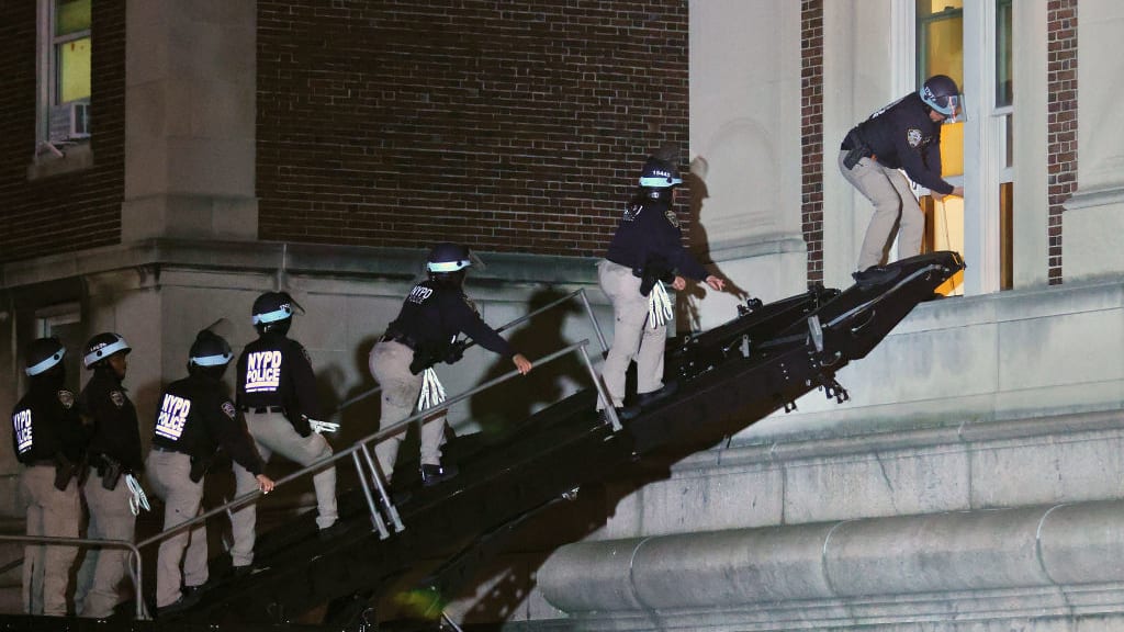Police Sweep Columbia’s Campus, Arrest Students Who Seized University Building