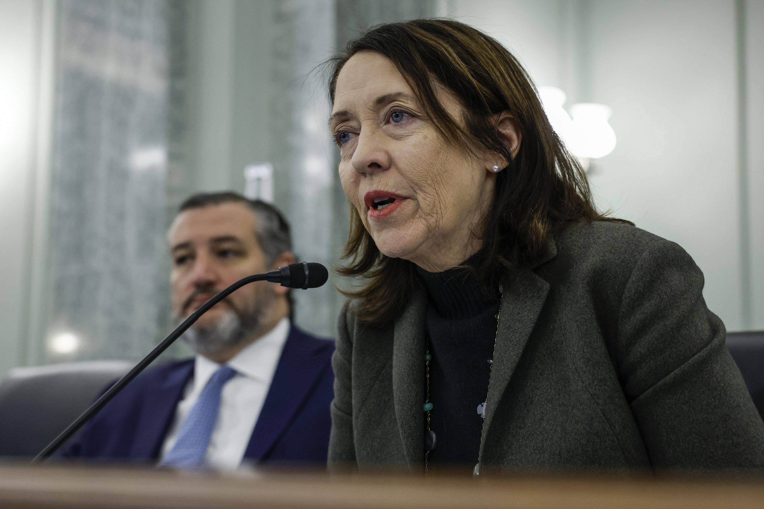 Maria Cantwell received substantial donations from a TikTok lobbyist shortly after the House approved a bill aimed at Chinese-owned apps