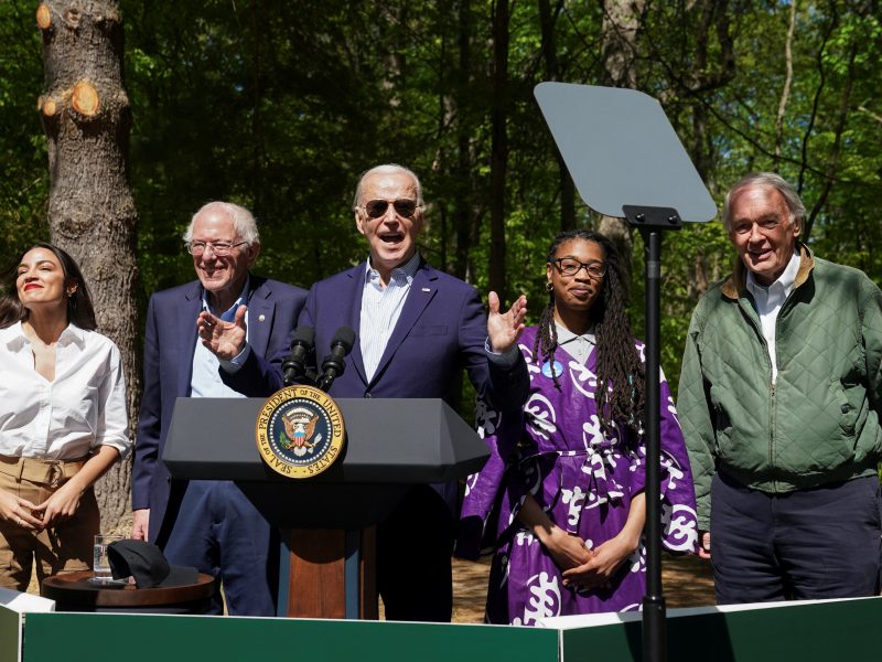 Bernie Sanders Was Asked to Leave Hippie Commune