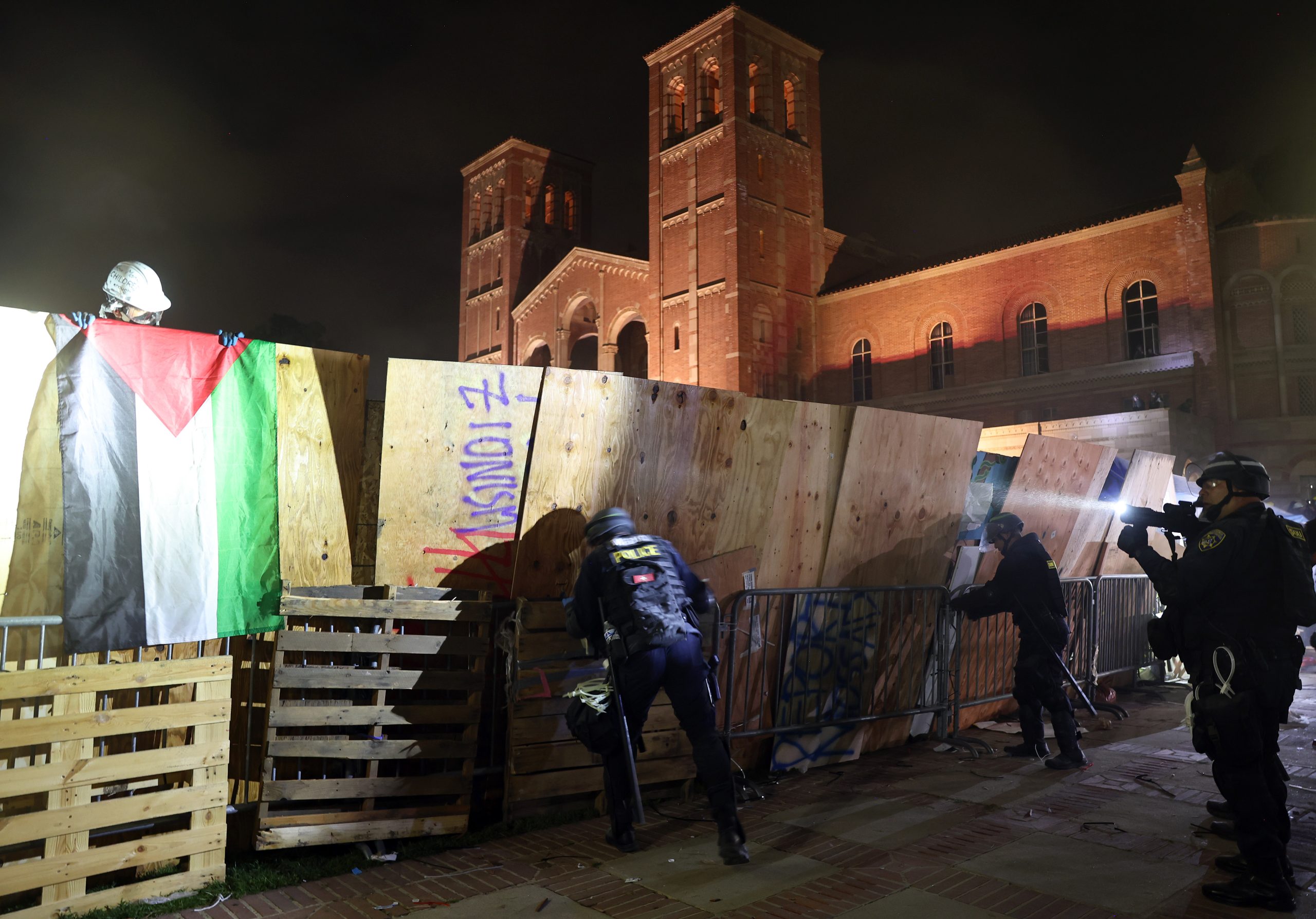 Police disband UCLA anti-Israel camp, detain numerous activists