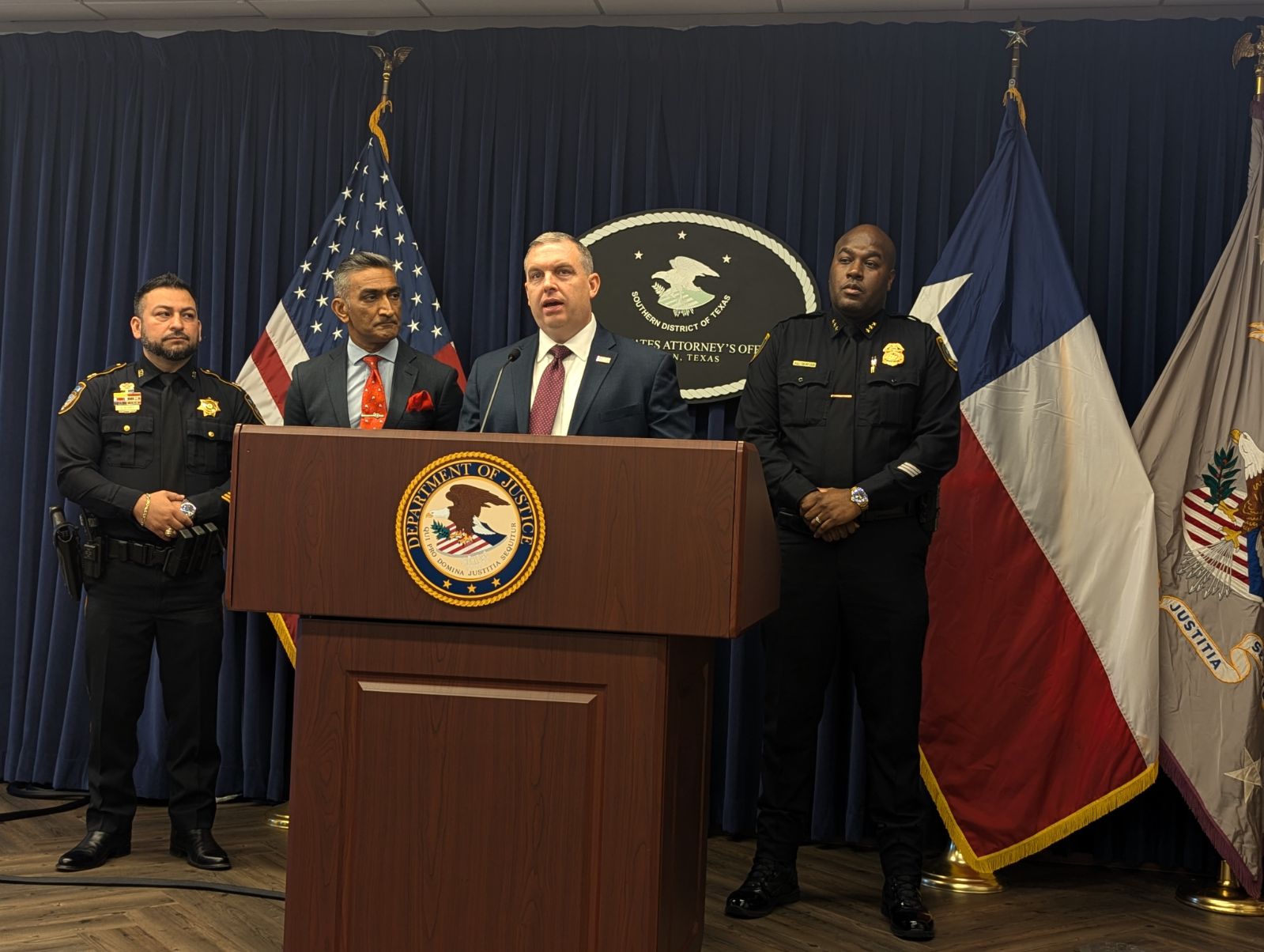 FBI Arrests ISIS Supporter Plotting Houston Terrorist Attack