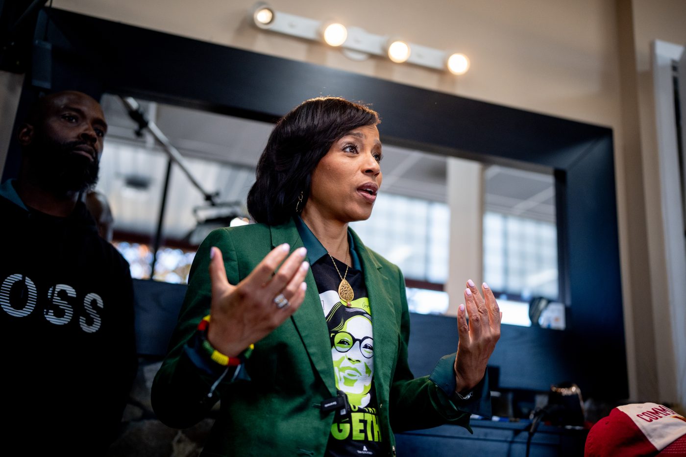 Angela Alsobrooks Defeats Larry Hogan in Maryland Senate Race That Put ...