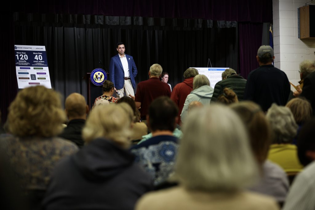 House Dems Say Their Voters Want 'Blood' in Fight Against Trump: 'Be ...