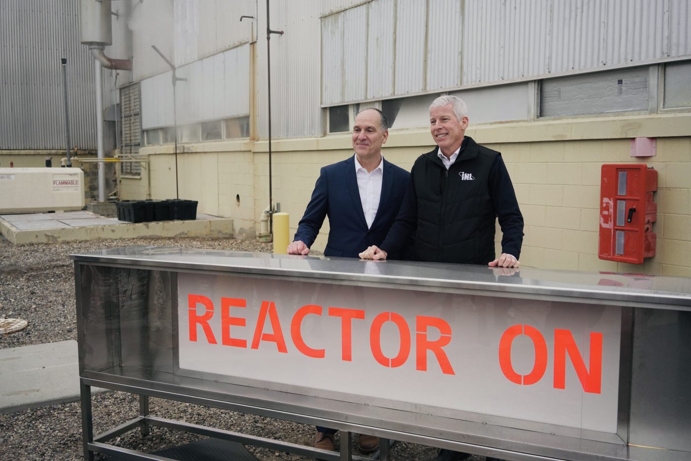 EXCLUSIVE: Trump Energy Department To Finance Up to 10 Nuclear Reactors ...