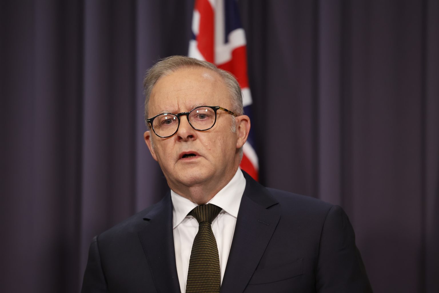 Australian Officials Confirm Bondi Beach Hanukkah Attacks 'Motivated by ...