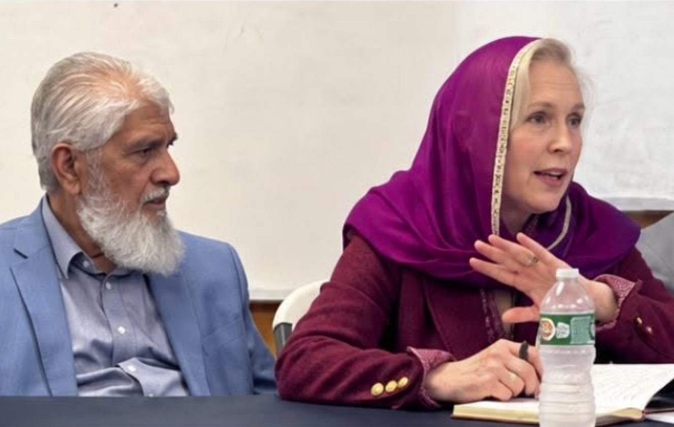 Sen Kirsten Gillibrand Dons a Hijab at Bronx Mosque, Alongside Cleric Who Praises Hamas and Osama Bin Laden’s Mentor, in Under-the–Radar Visit